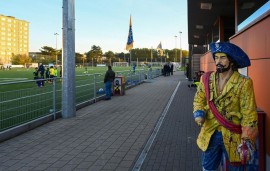    Sociaal-sportief bezoek bij City Pirates